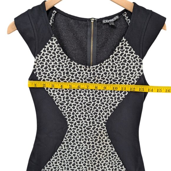 Express Bodycon Mini Dress Black White Animal Print Cap Sleeve Stretch Size 2 - Picture 7 of 10